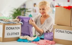 كيف يمكن إعادة تدوير الملابس القديمة؟