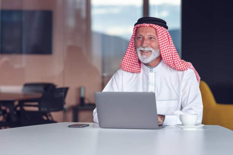 السعودية ترصد مليار دولار لأبحاث إطالة عمر الإنسان وعيش حياة أفضل