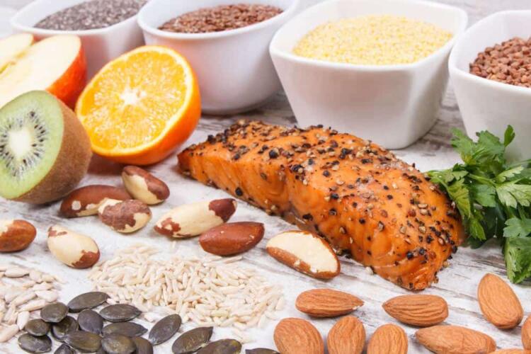 أفضل الأنظمة الغذائية لمن يعانون من قصور الغدة الدرقية