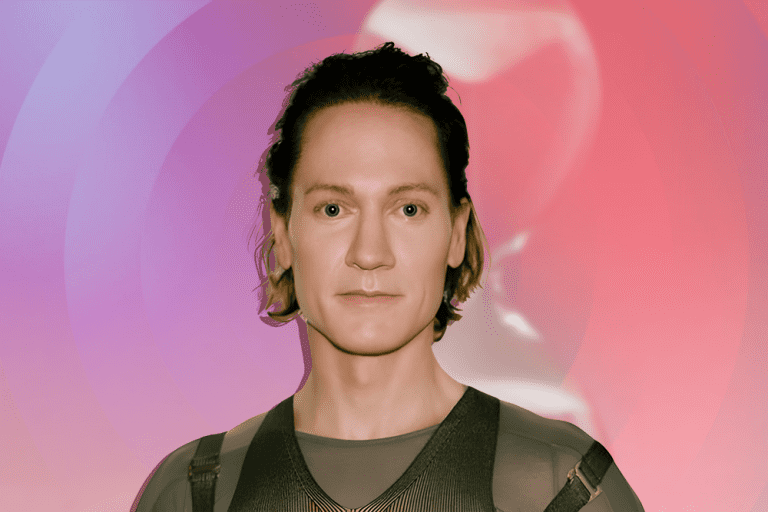 رجل أعمال أميركي ينفق مليوني دولار على نظامه الغذائي للبقاء شاباً