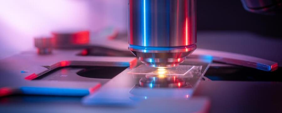 باحثون يطورون عدسة مجهر خاصة ترصد نمو الخلايا السرطانية