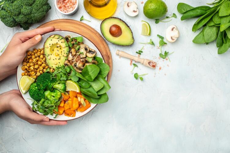 في أخبار العلوم اليوم: الدهون الحشوية تتنبأ بمرض آلزهايمر قبل ظهور أعراضه بعشرين عاماً واستهلاك البروتين النباتي يرتبط بانخفاض خطر الإصابة بأمراض القلب