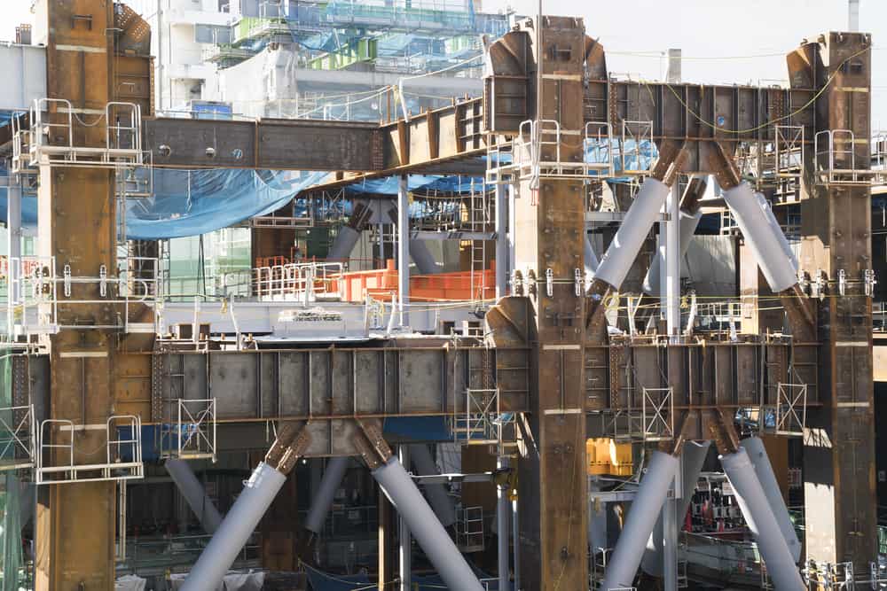 المخمدات الهيدروليكية