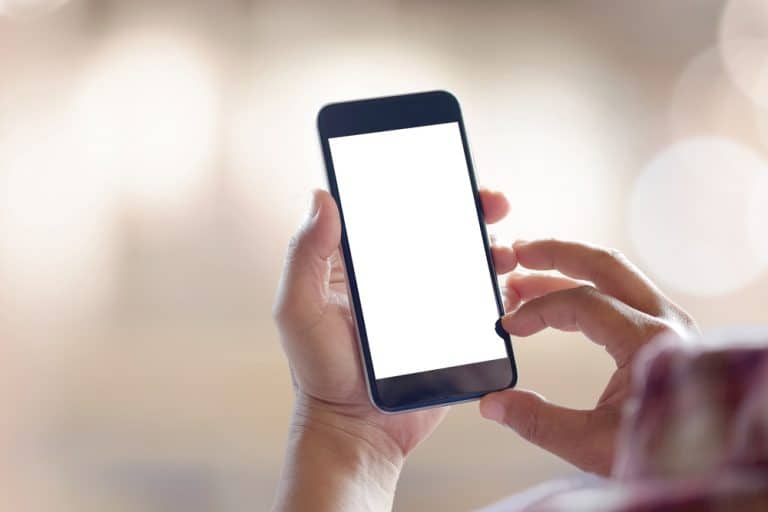 كيف تستخدم الهاتف المحمول بشكل صحي وآمن؟