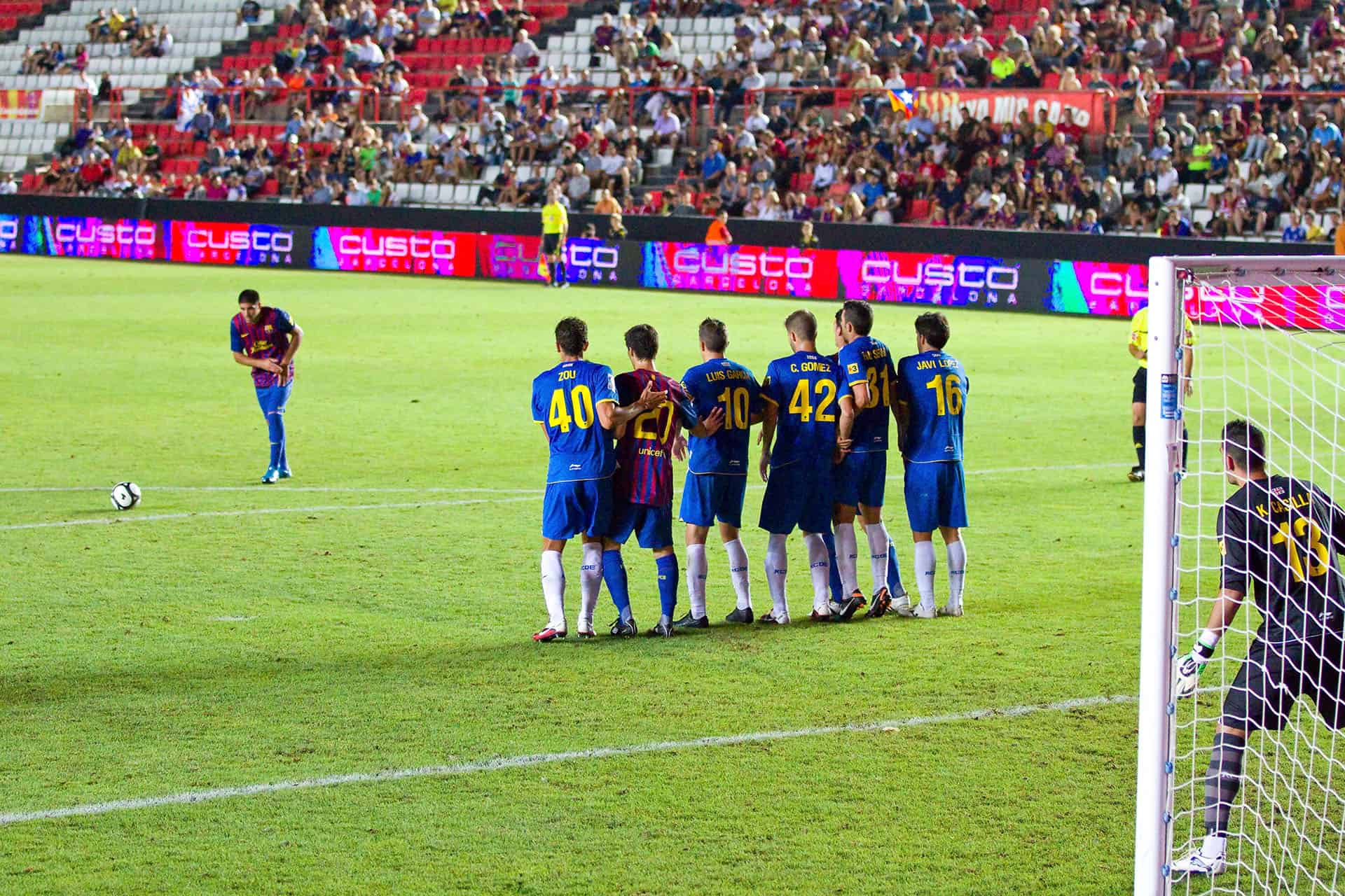 ضربة حرة أو ضربة جزاء