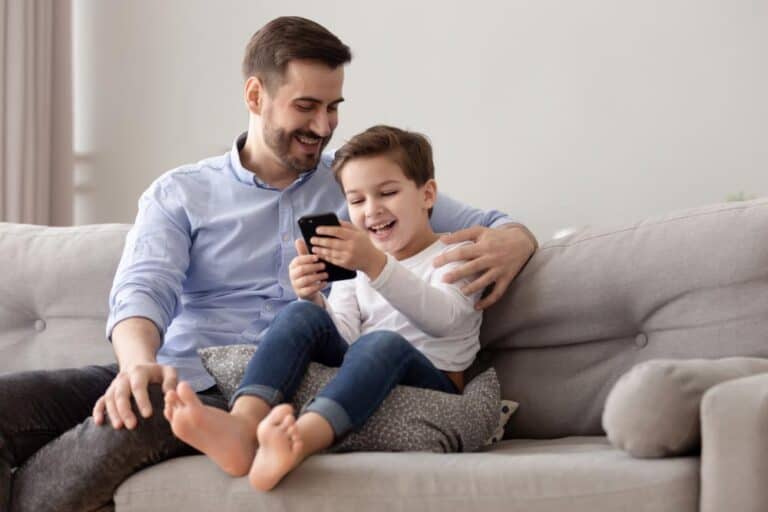 أدوات الرقابة الأبوية استخدام الأجهزة الرقمية تعليم الأطفال استخدام الإنترنت