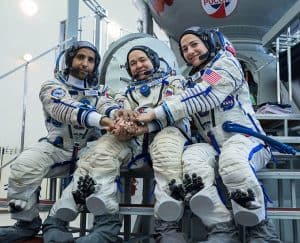 هزاع المنصوري, ناسا, الإمارات