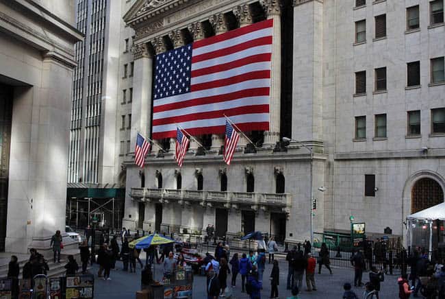 بورصة نيويورك, أسواق المال, نظام اقتصادي, مجتمع, بيئة, التغير المناخي