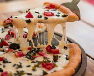 بيتزا, تسخين البيتزا, أكل البيتزا, أنواع البيتزا