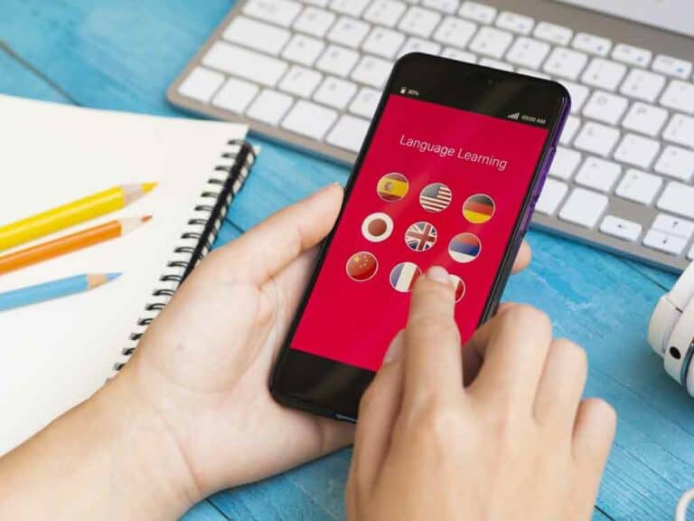 تطبيقات تعلم لغة جديدة
