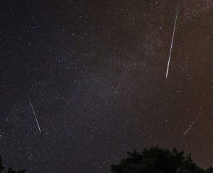 شهب, نيازك, فضاء, ناسا, السماء ليلاً