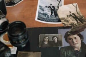 تلوين الصور القديمة