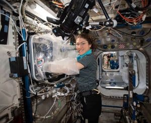 محطة الفضاء الدولية, ناسا, أعضاء بشرية