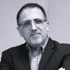 صورة الكاتب