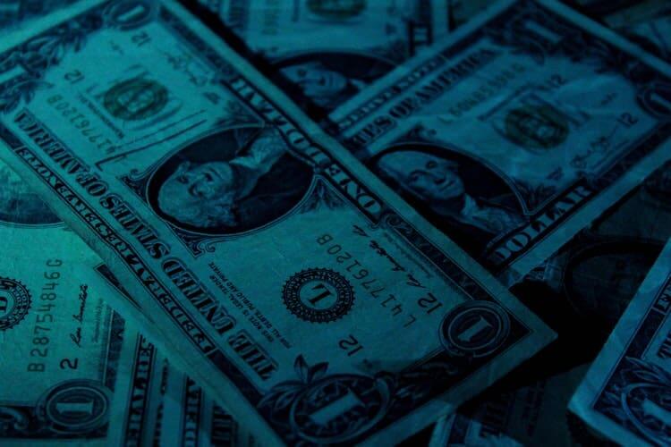 القيادة لحل مشكلة الإفلاس