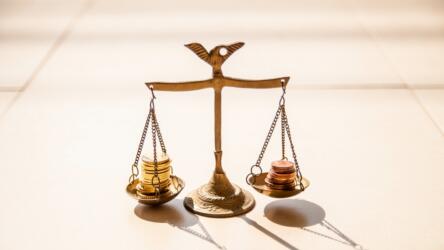 العدالة الاقتصادية والاجتماعية